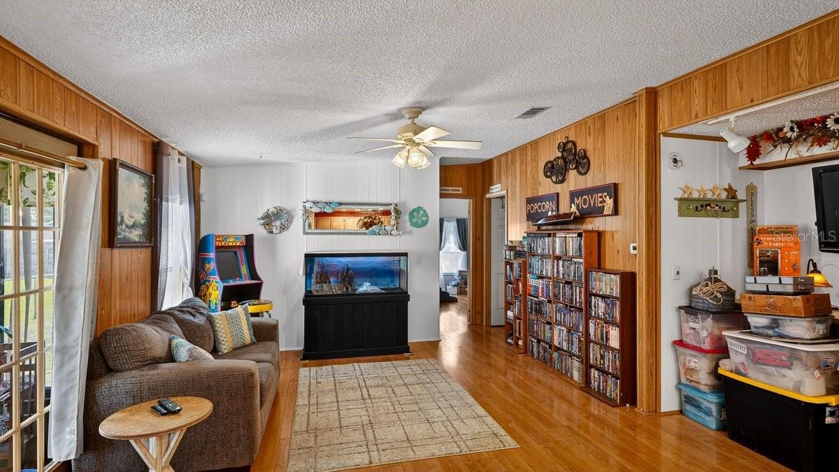 Image 19 of 49 For 780 Greenfield Drive