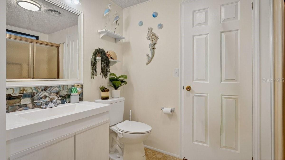 Image 31 of 49 For 780 Greenfield Drive
