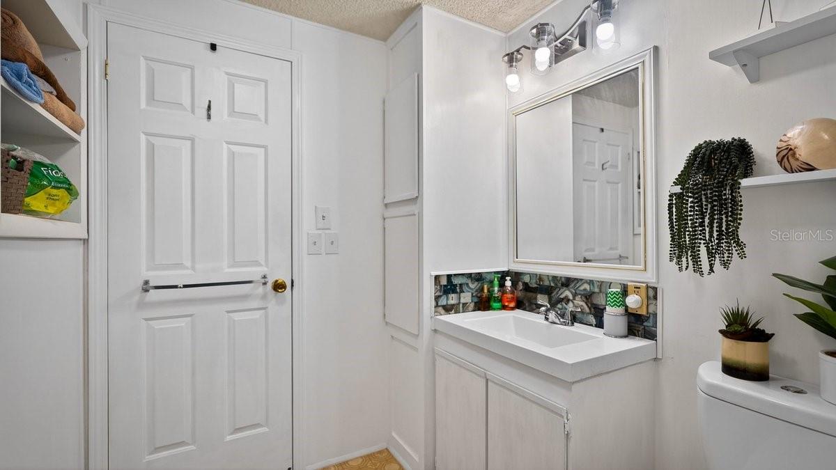 Image 33 of 49 For 780 Greenfield Drive