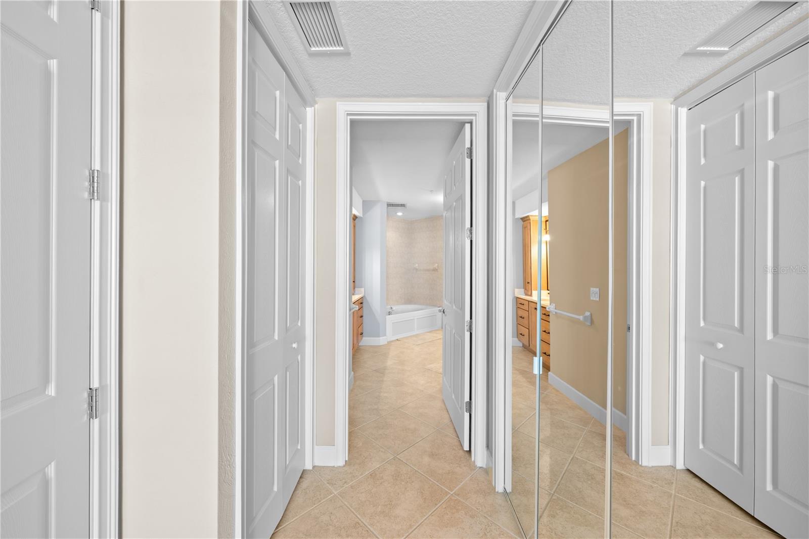 Image 64 of 100 For 2855 Atlantic Avenue 201