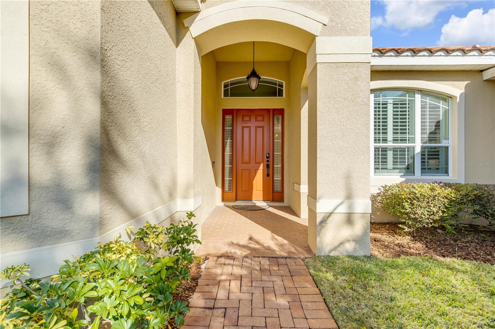 Listing photo id 2 for 3021 Isola Bella Boulevard