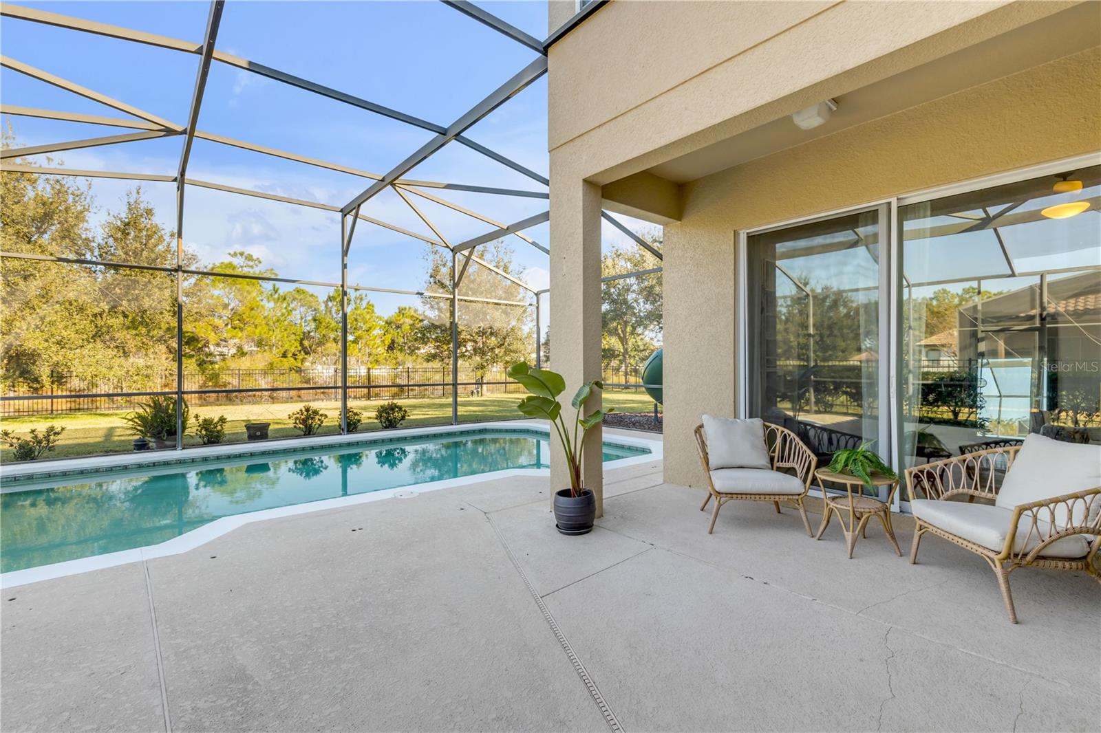 Listing photo id 67 for 3021 Isola Bella Boulevard