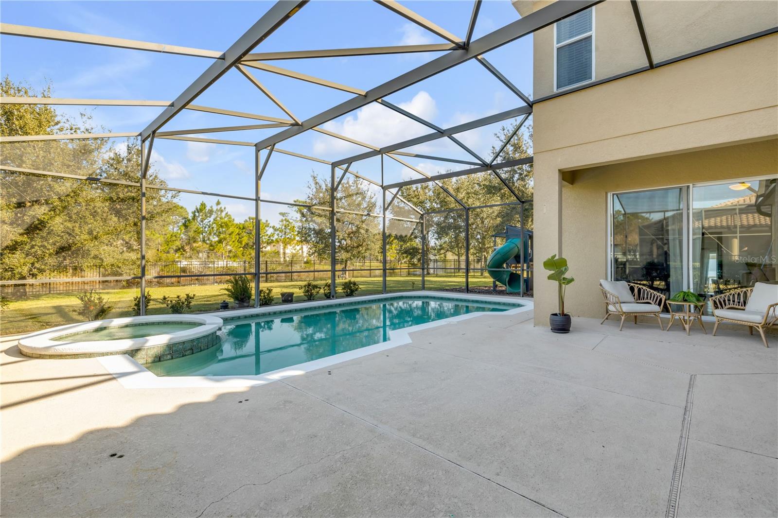 Listing photo id 68 for 3021 Isola Bella Boulevard
