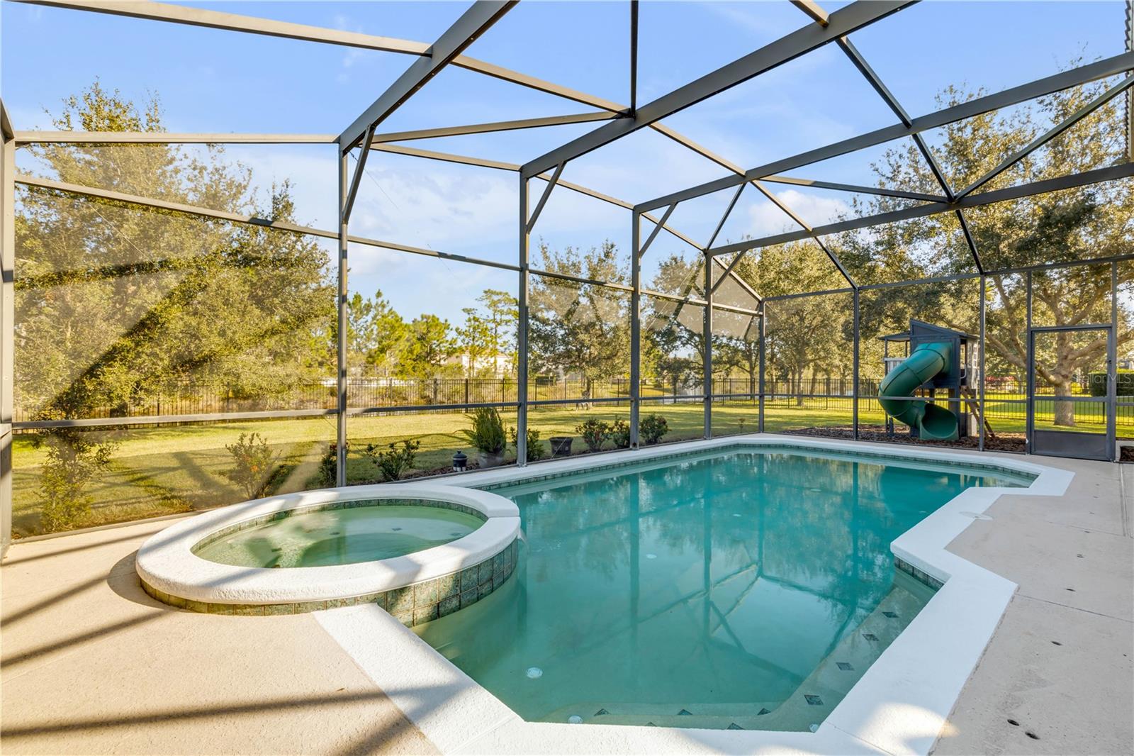 Listing photo id 69 for 3021 Isola Bella Boulevard