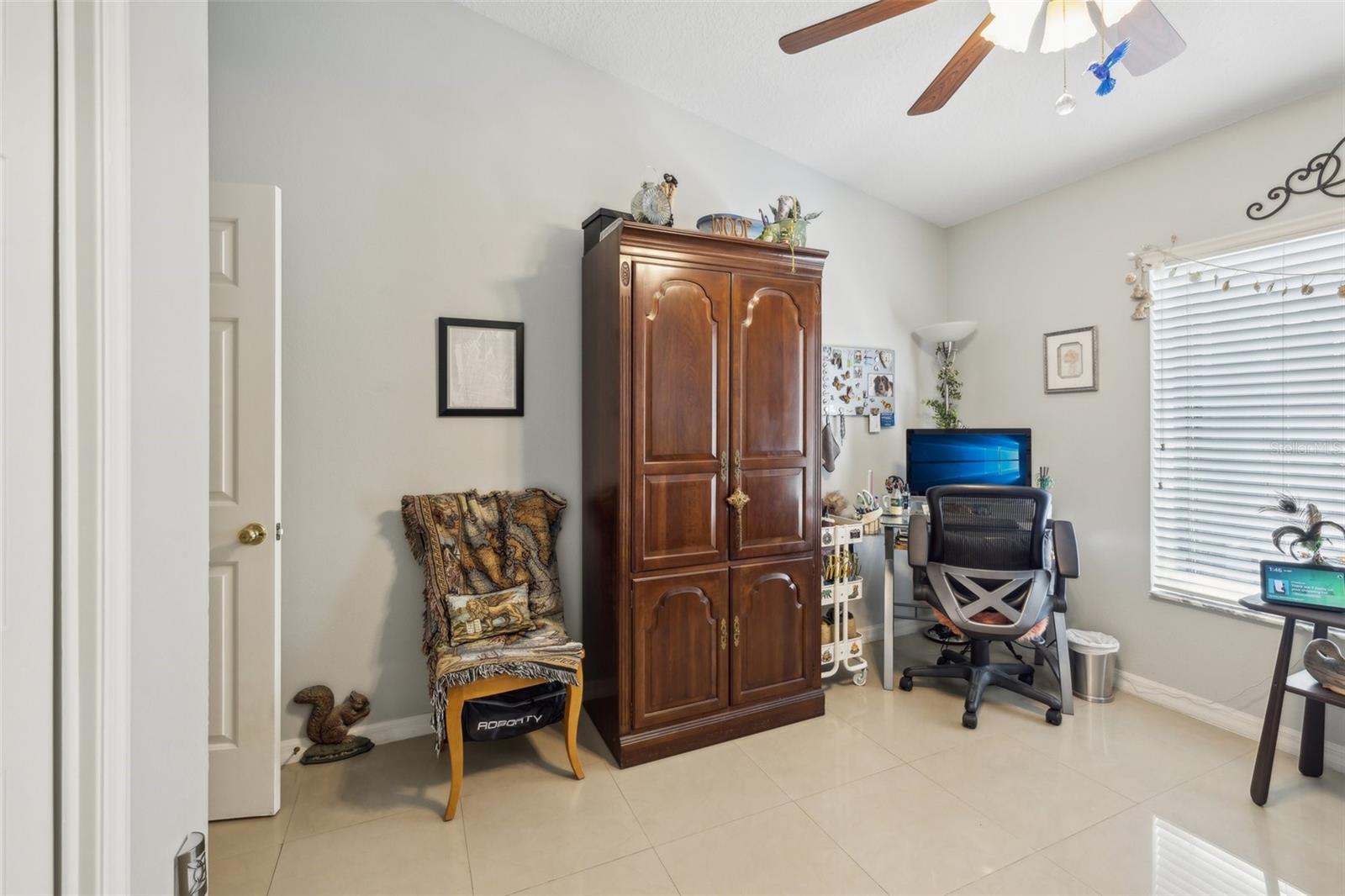 Listing photo id 34 for 2835 Laurel Leaf Drive