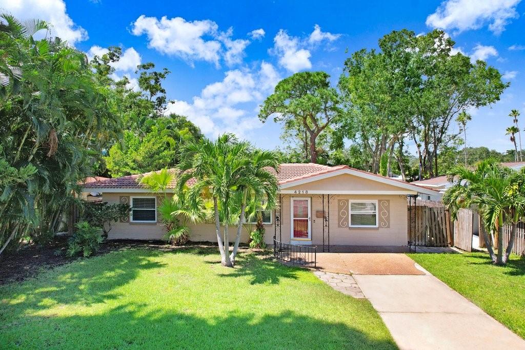 Details for 4218 Carson Street Ne, ST PETERSBURG, FL 33703