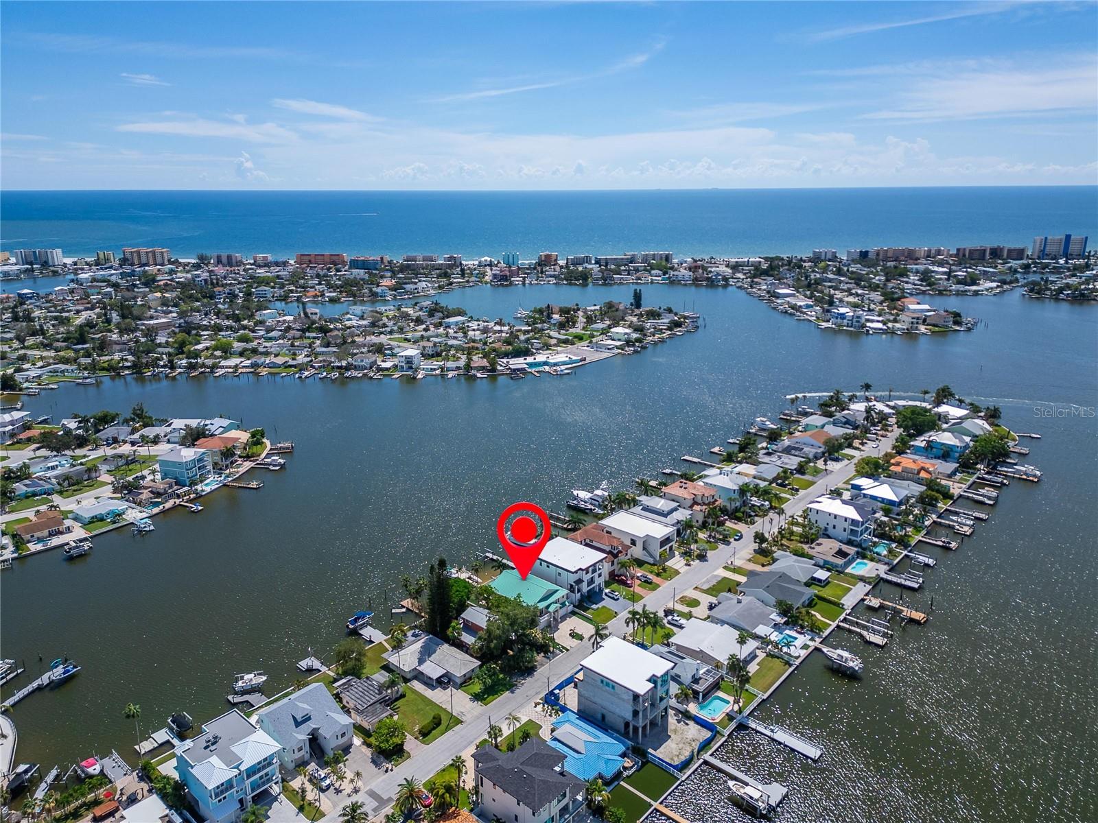 Listing photo id 57 for 833 Bay Point Drive