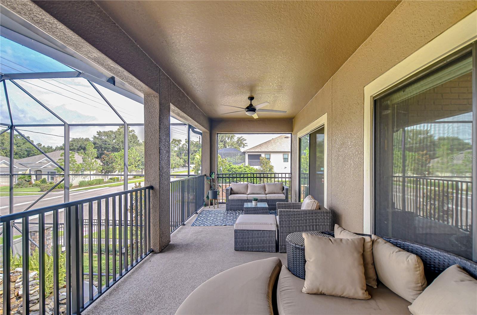 Listing photo id 20 for 2924 Valencia Ridge Street