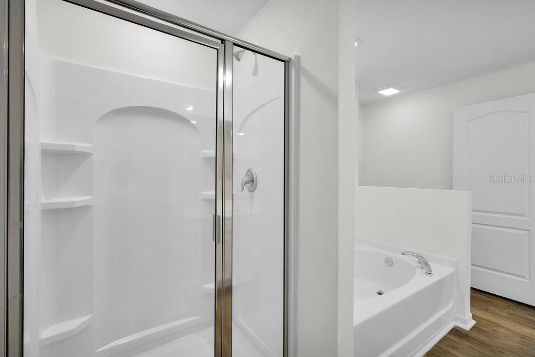 Image 6 of 9 For 69 Raintree Place