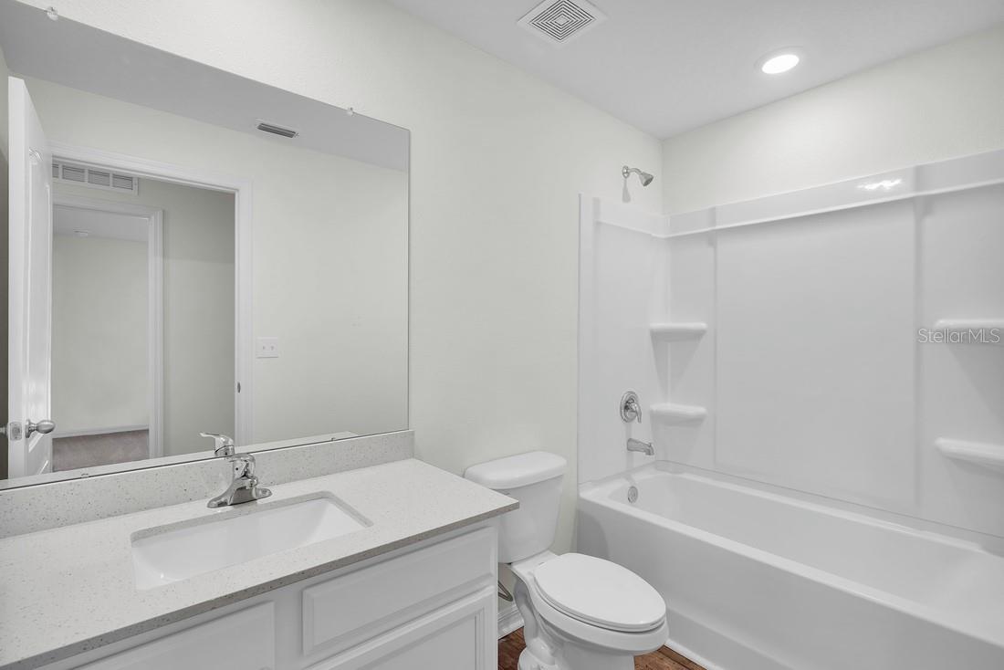 Image 8 of 9 For 69 Raintree Place