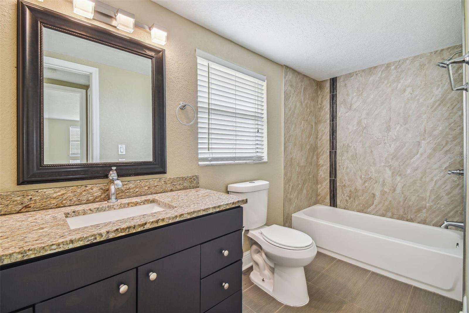 Listing photo id 17 for 7741 Tyson Drive