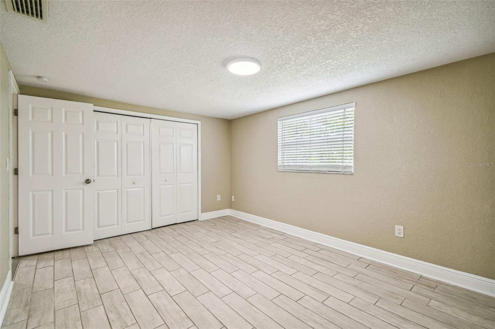 Listing photo id 20 for 7741 Tyson Drive