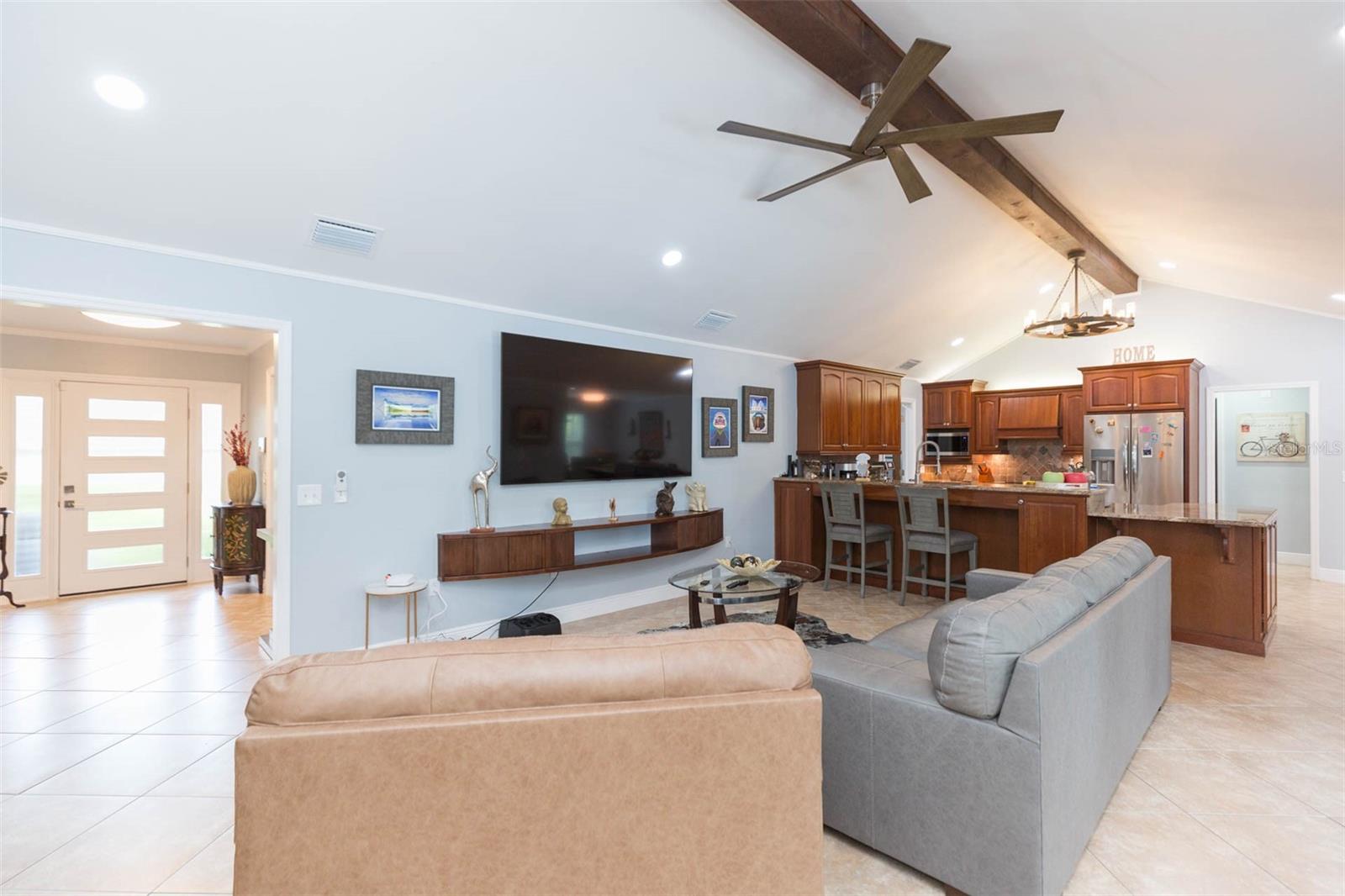 Listing photo id 23 for 2709 Fairway View Drive