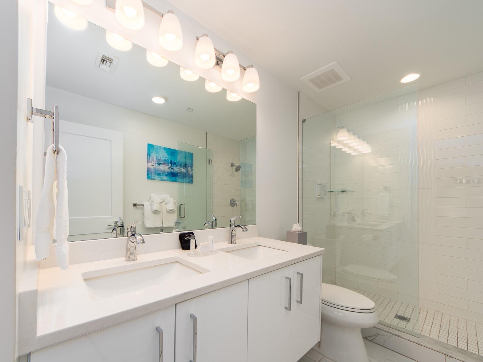 Listing photo id 22 for 11500 Gulf Boulevard 603