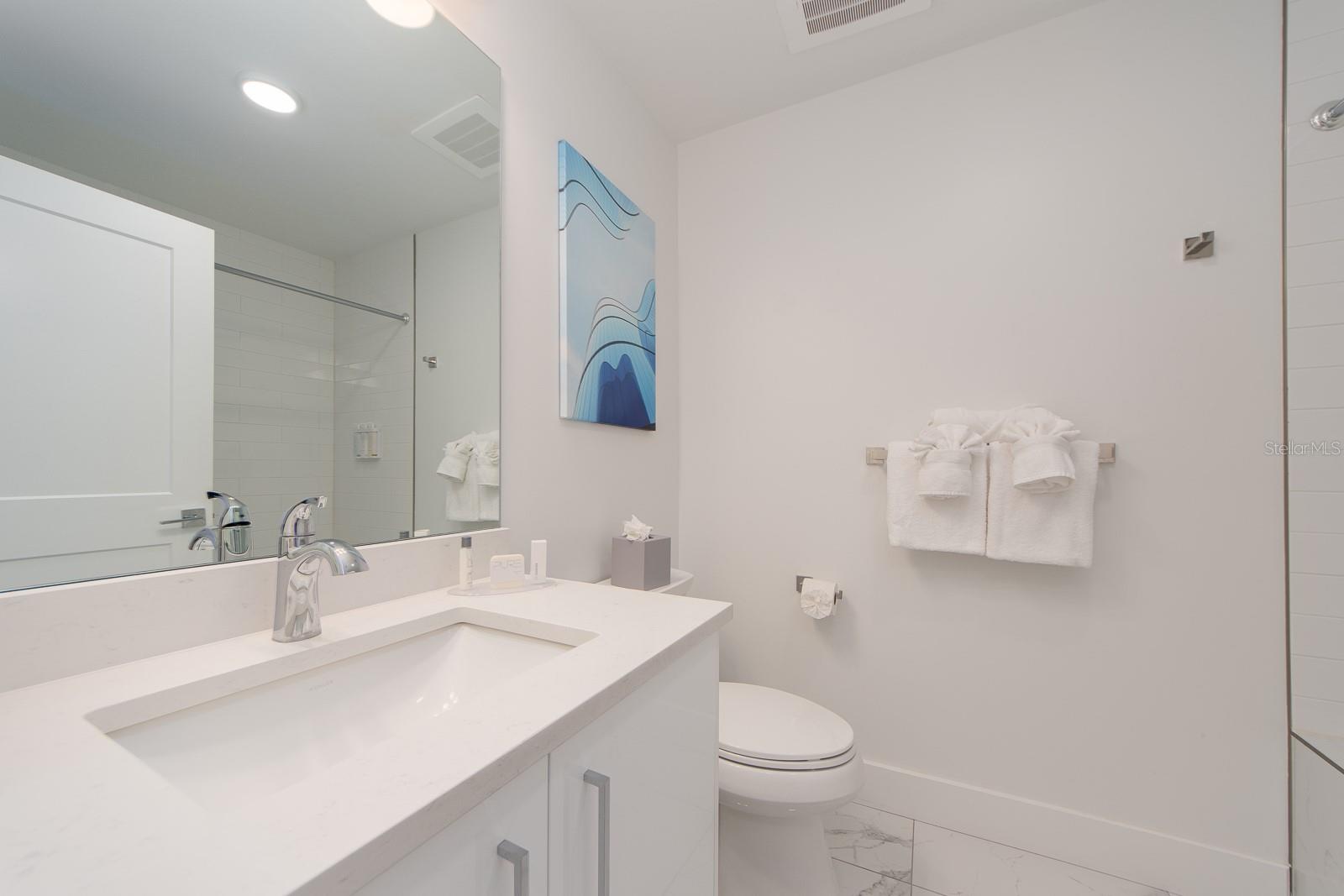 Listing photo id 26 for 11500 Gulf Boulevard 603