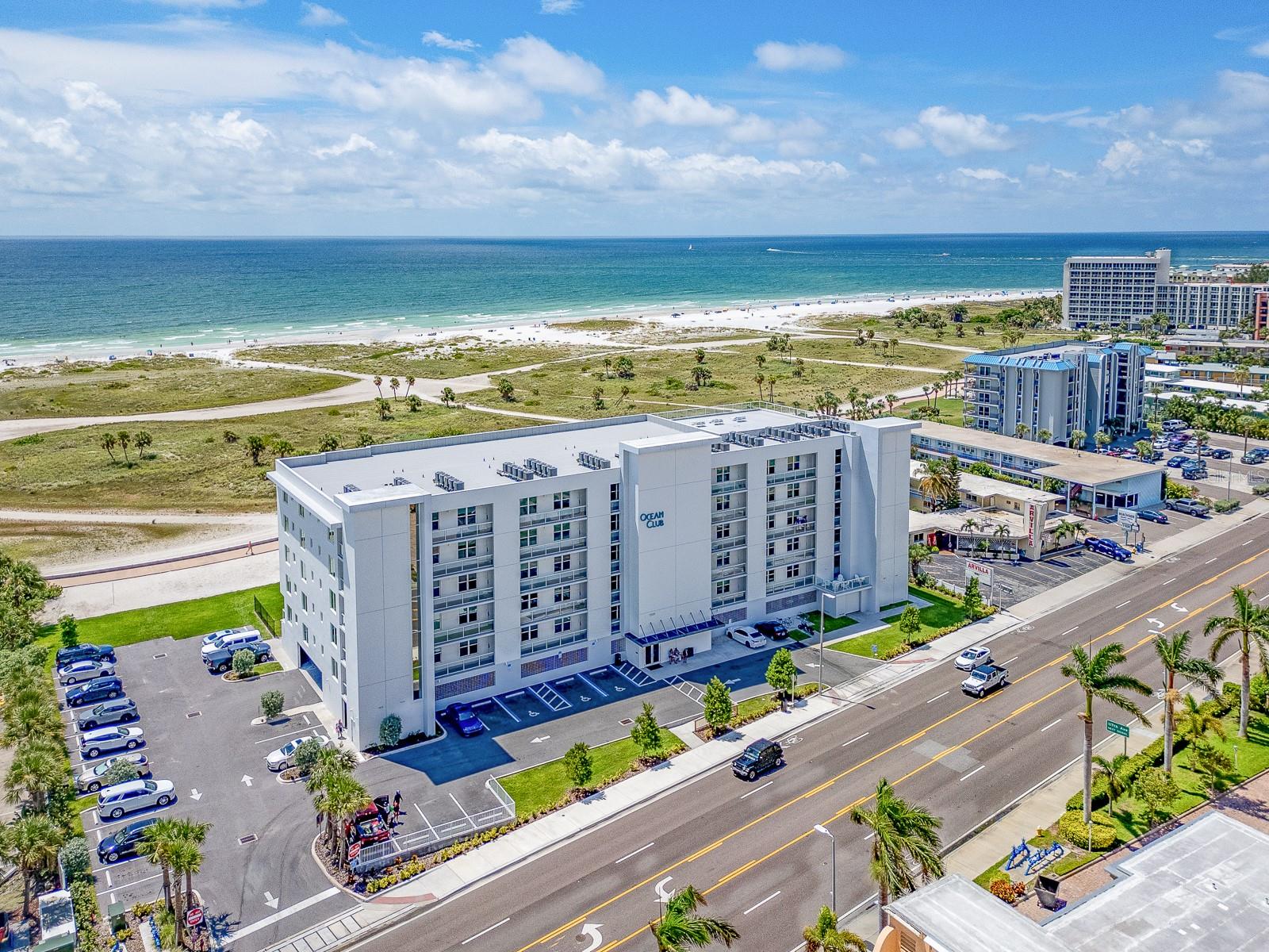 Listing photo id 1 for 11500 Gulf Boulevard 603