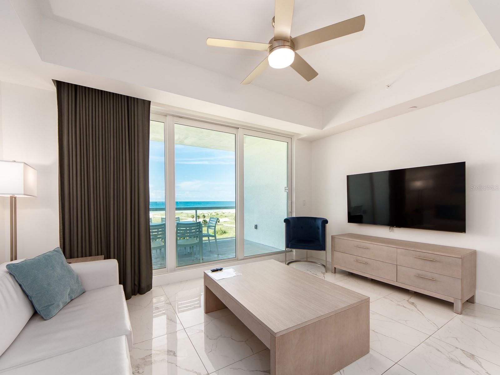 Listing photo id 7 for 11500 Gulf Boulevard 603