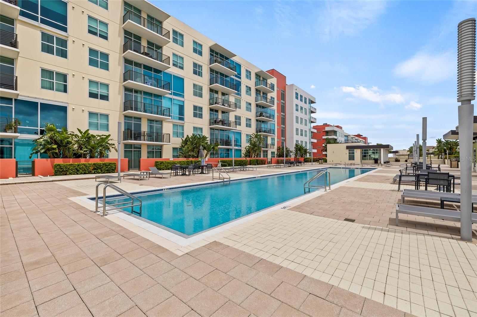 Listing photo id 28 for 1120 Kennedy Boulevard 734