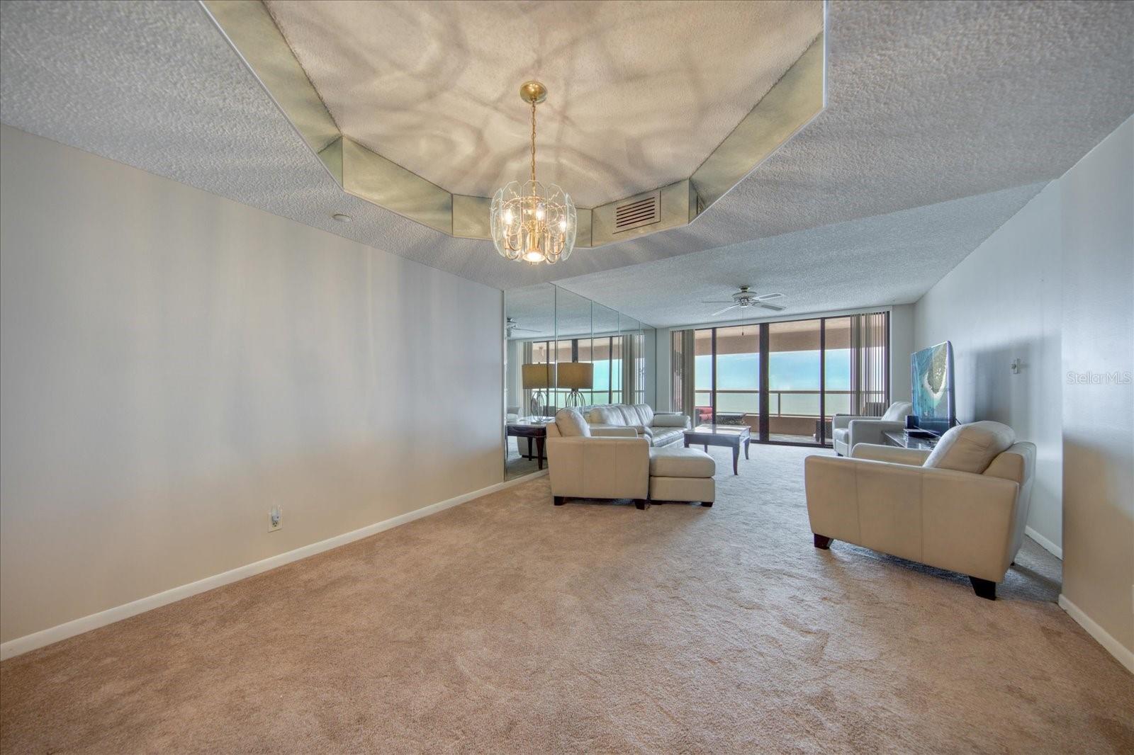 Listing photo id 8 for 1340 Gulf Boulevard 19e