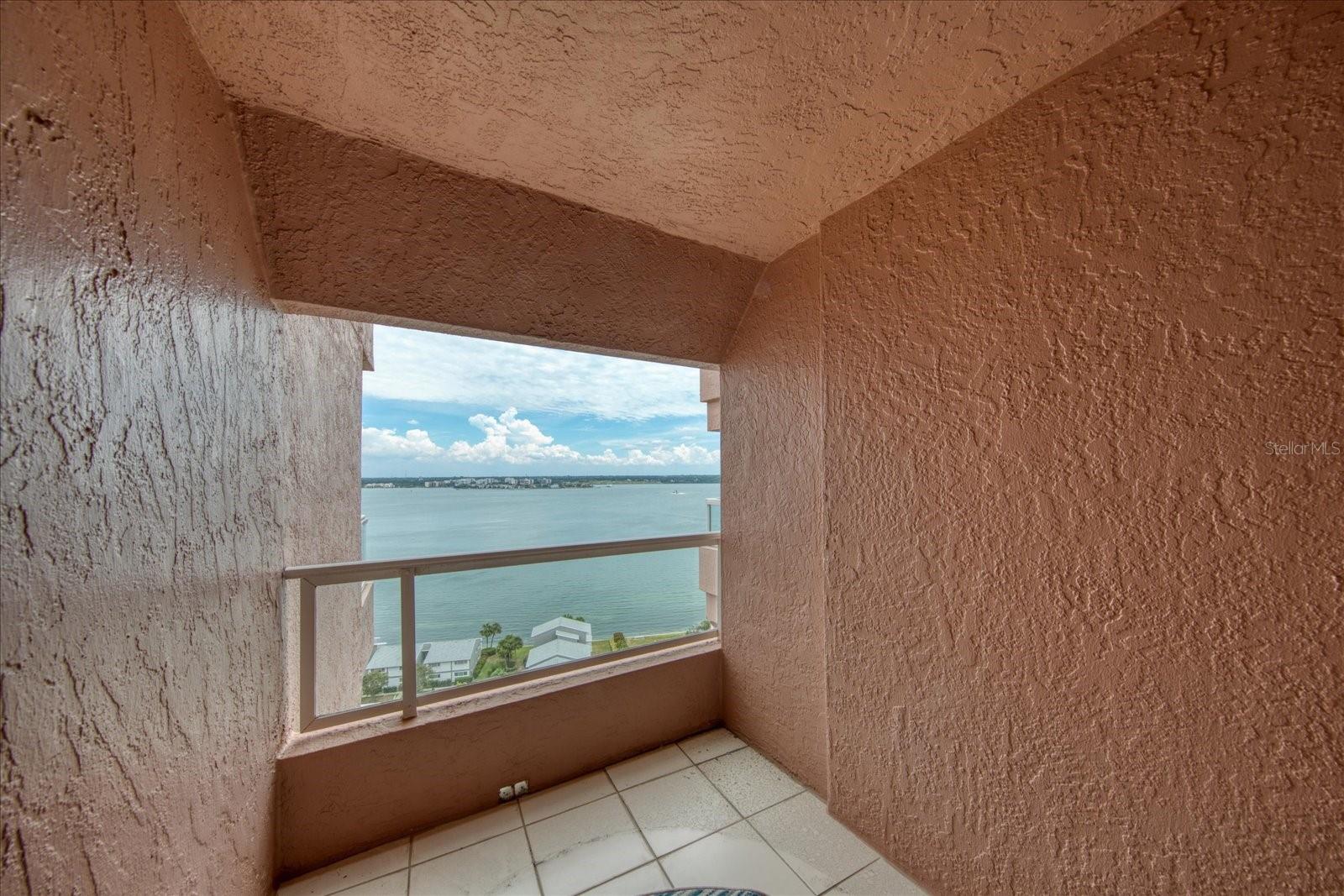 Listing photo id 18 for 1340 Gulf Boulevard 19e