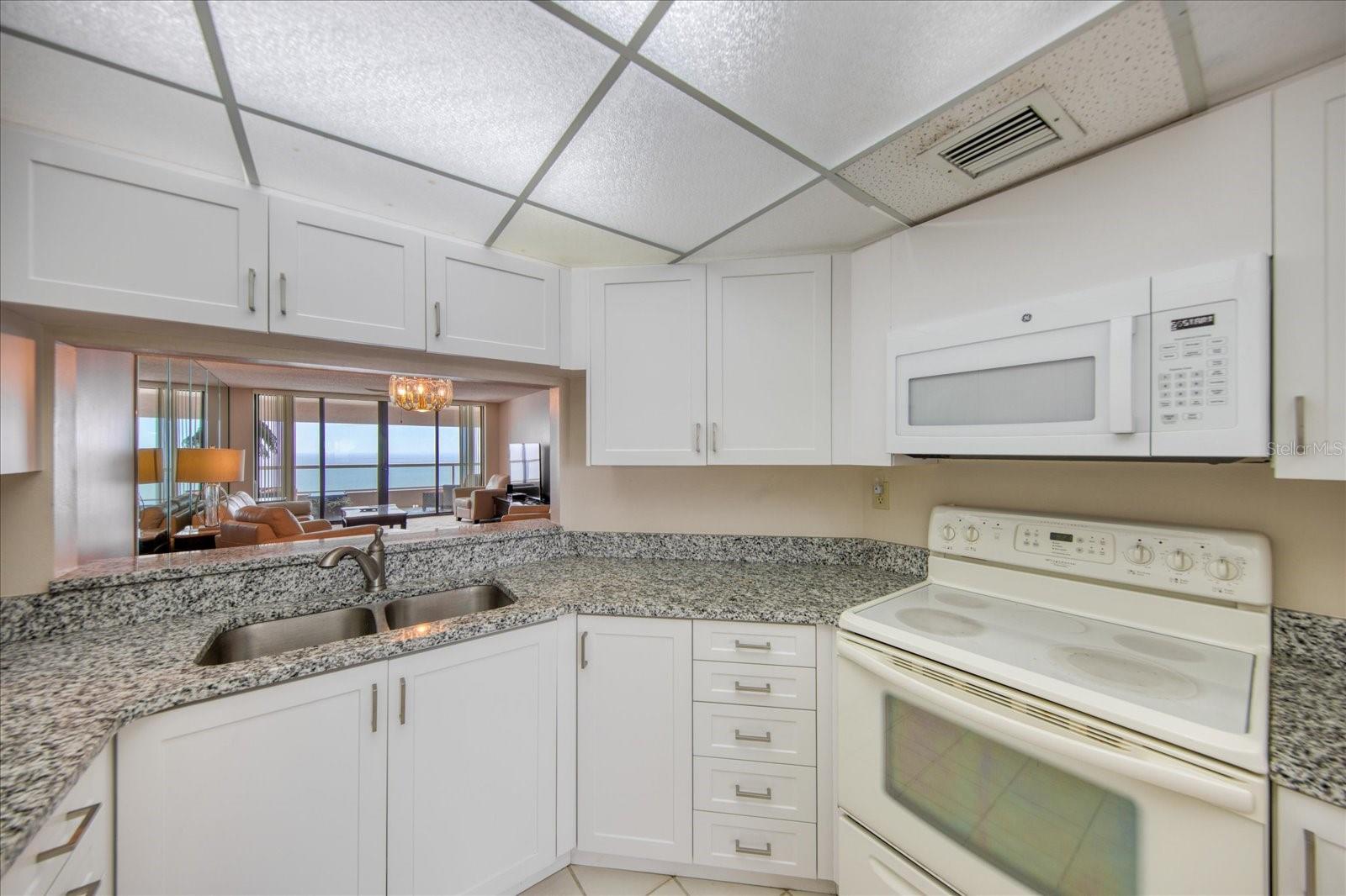 Listing photo id 23 for 1340 Gulf Boulevard 19e