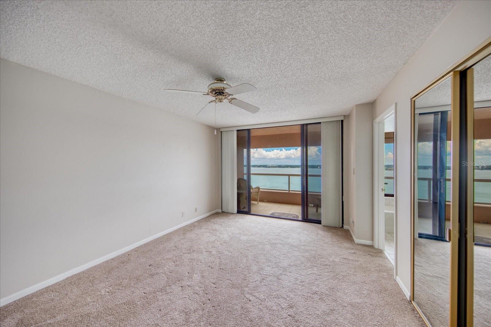 Listing photo id 24 for 1340 Gulf Boulevard 19e