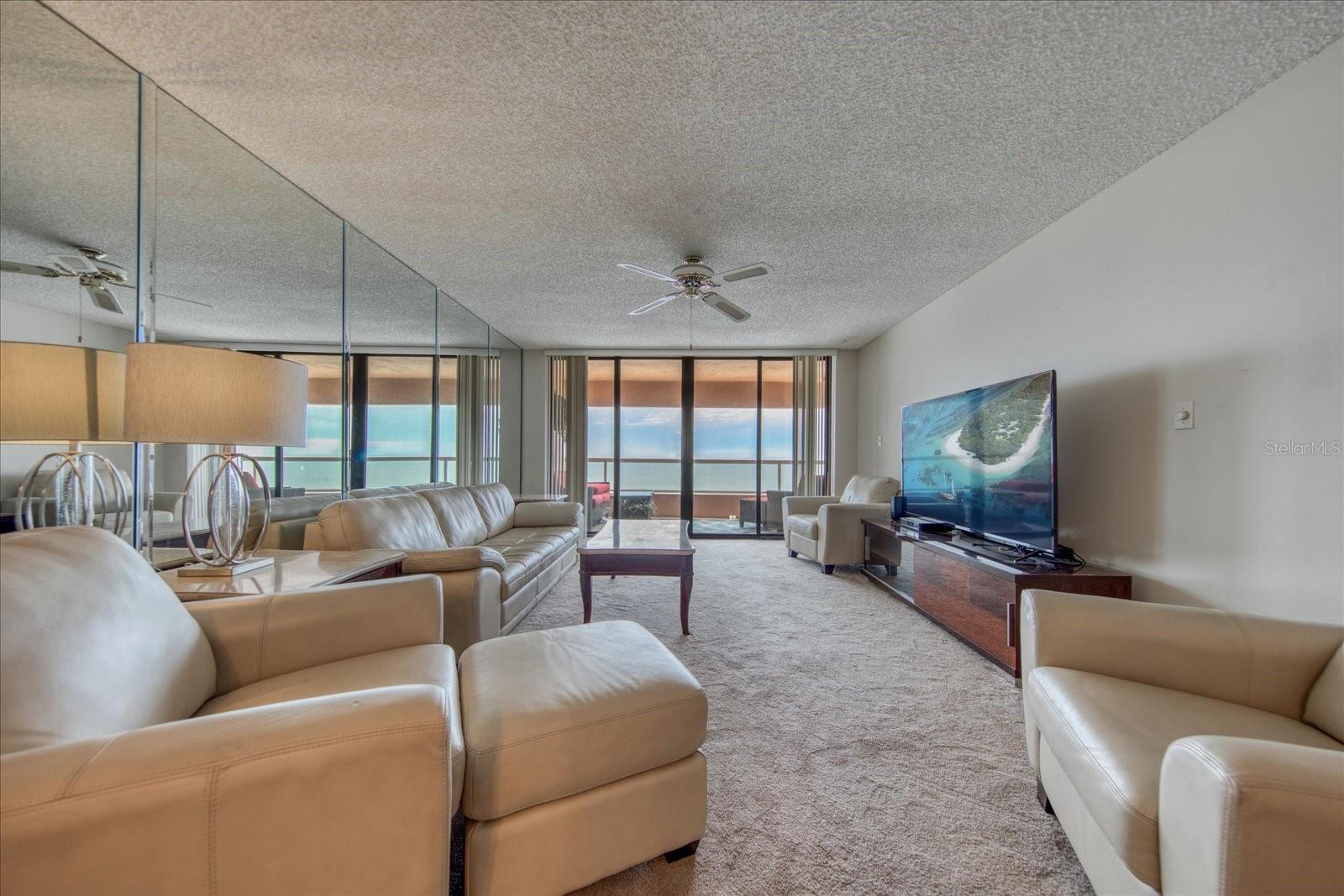 Listing photo id 1 for 1340 Gulf Boulevard 19e