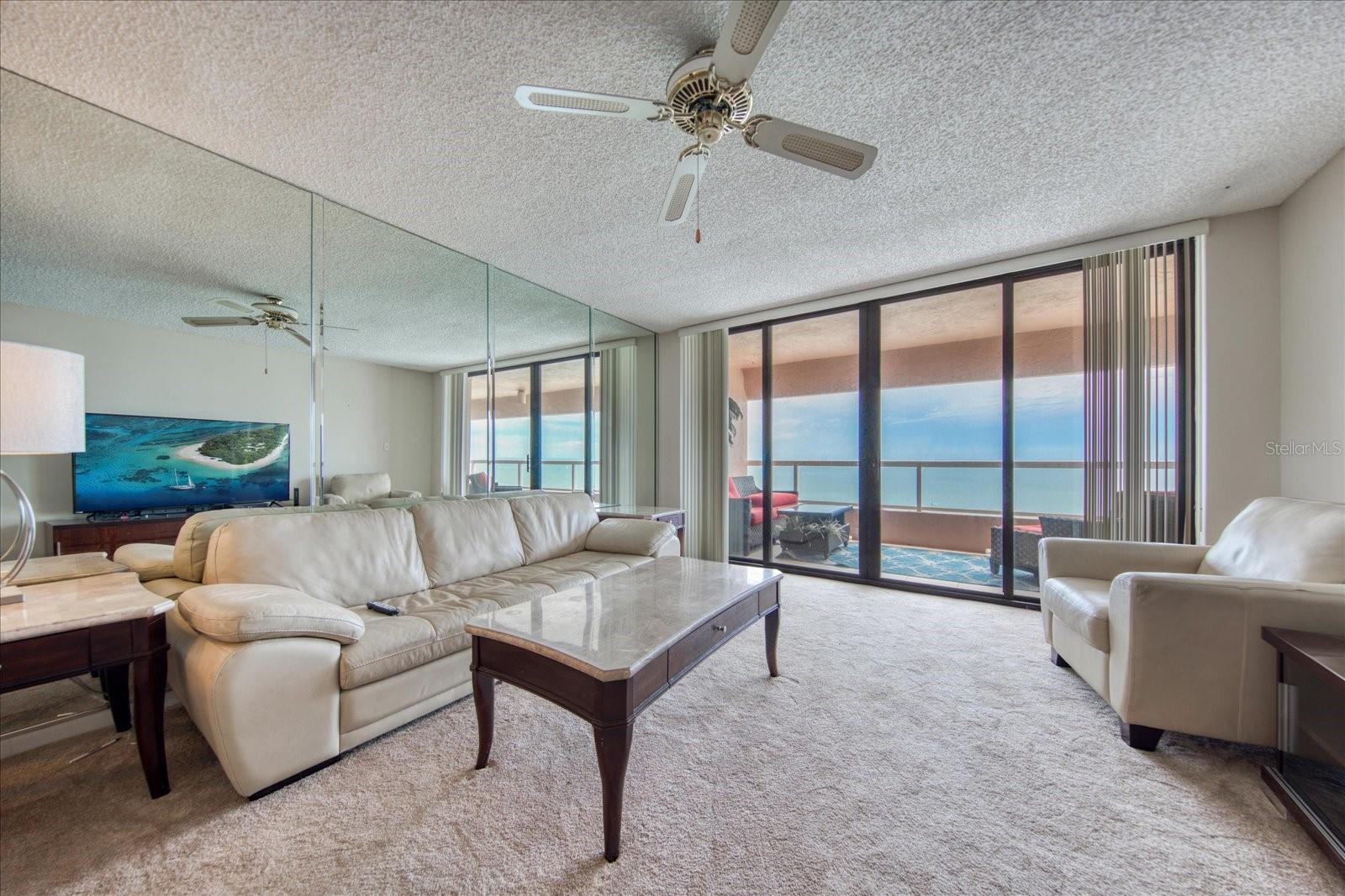 Listing photo id 2 for 1340 Gulf Boulevard 19e