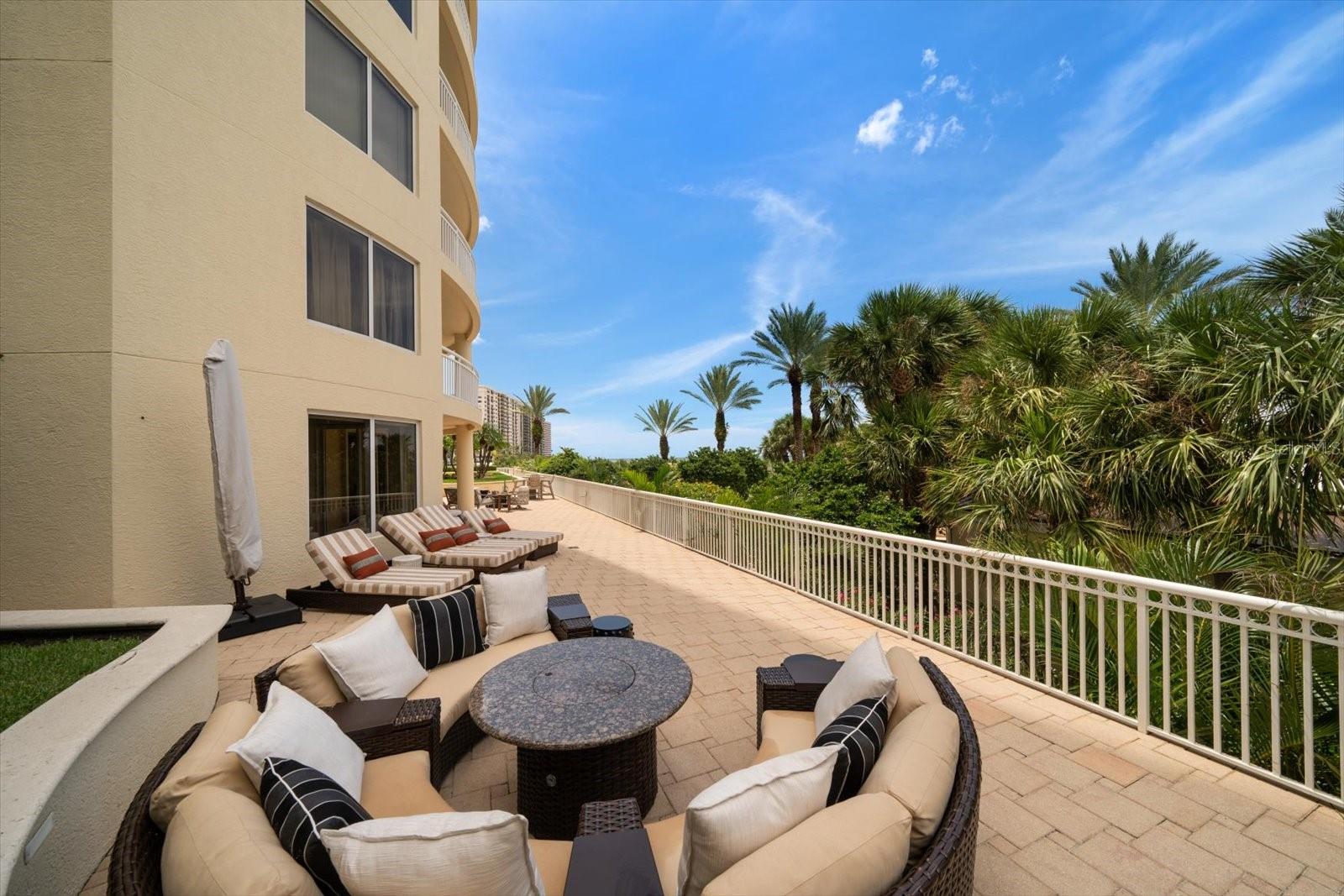 Listing photo id 66 for 1200 Gulf Boulevard 105