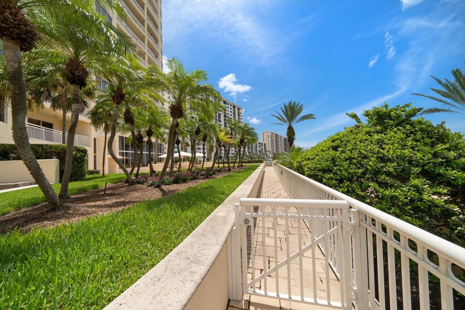 Listing photo id 72 for 1200 Gulf Boulevard 105