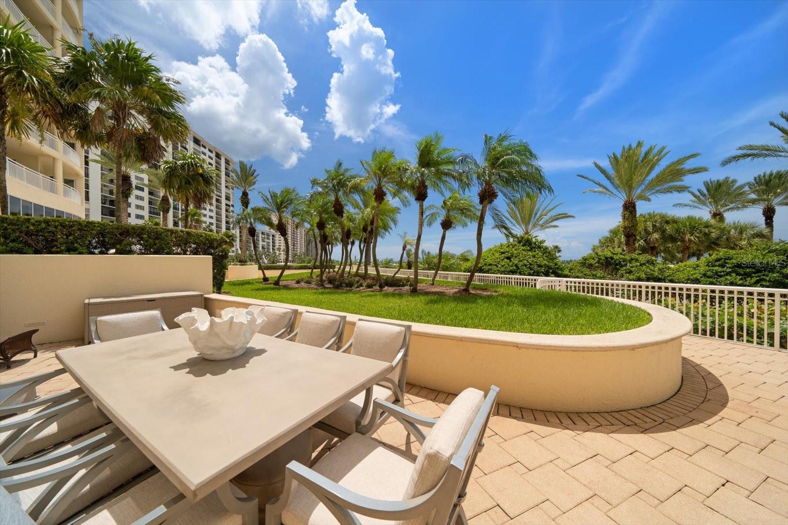 Listing photo id 74 for 1200 Gulf Boulevard 105