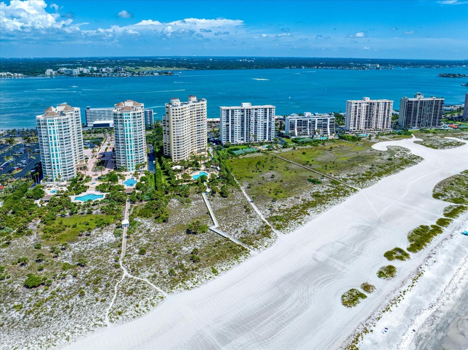 Listing photo id 89 for 1200 Gulf Boulevard 105