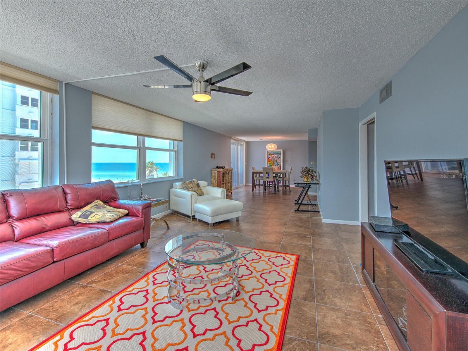 Image 29 of 61 For 17408 Gulf Boulevard 403