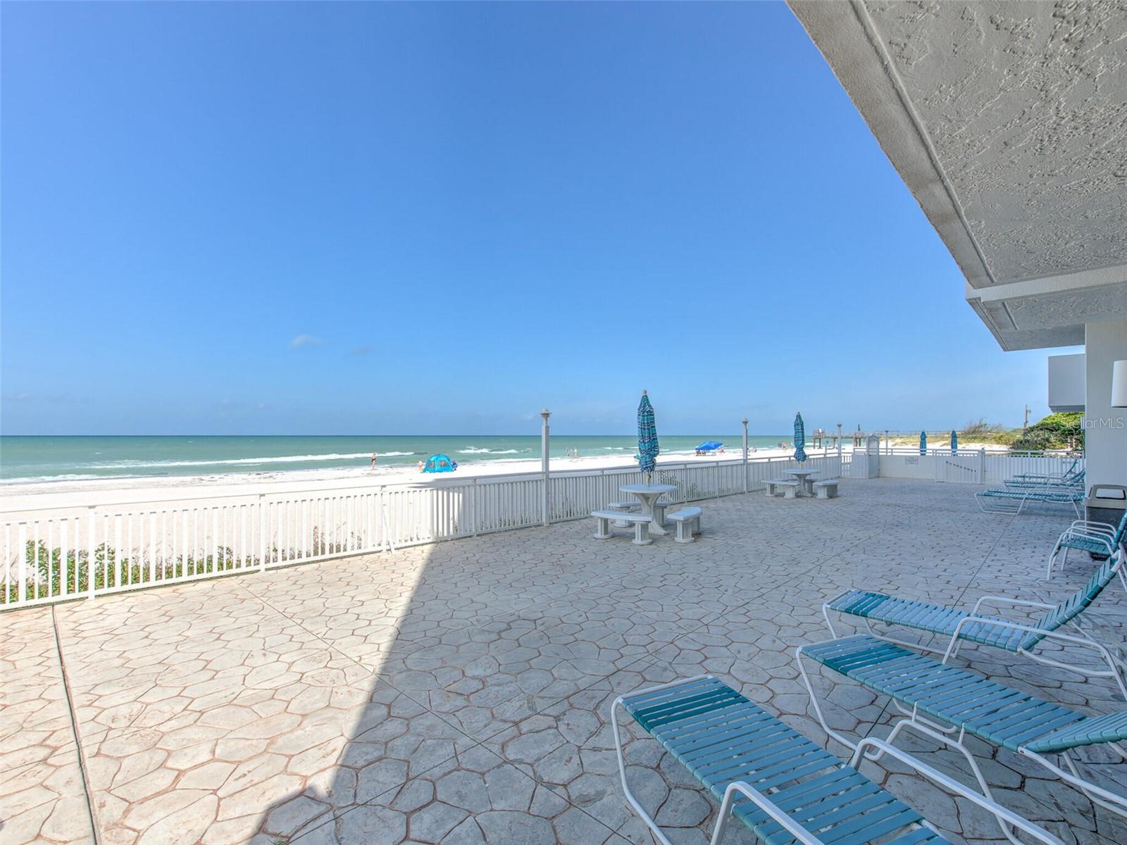 Image 5 of 61 For 17408 Gulf Boulevard 403