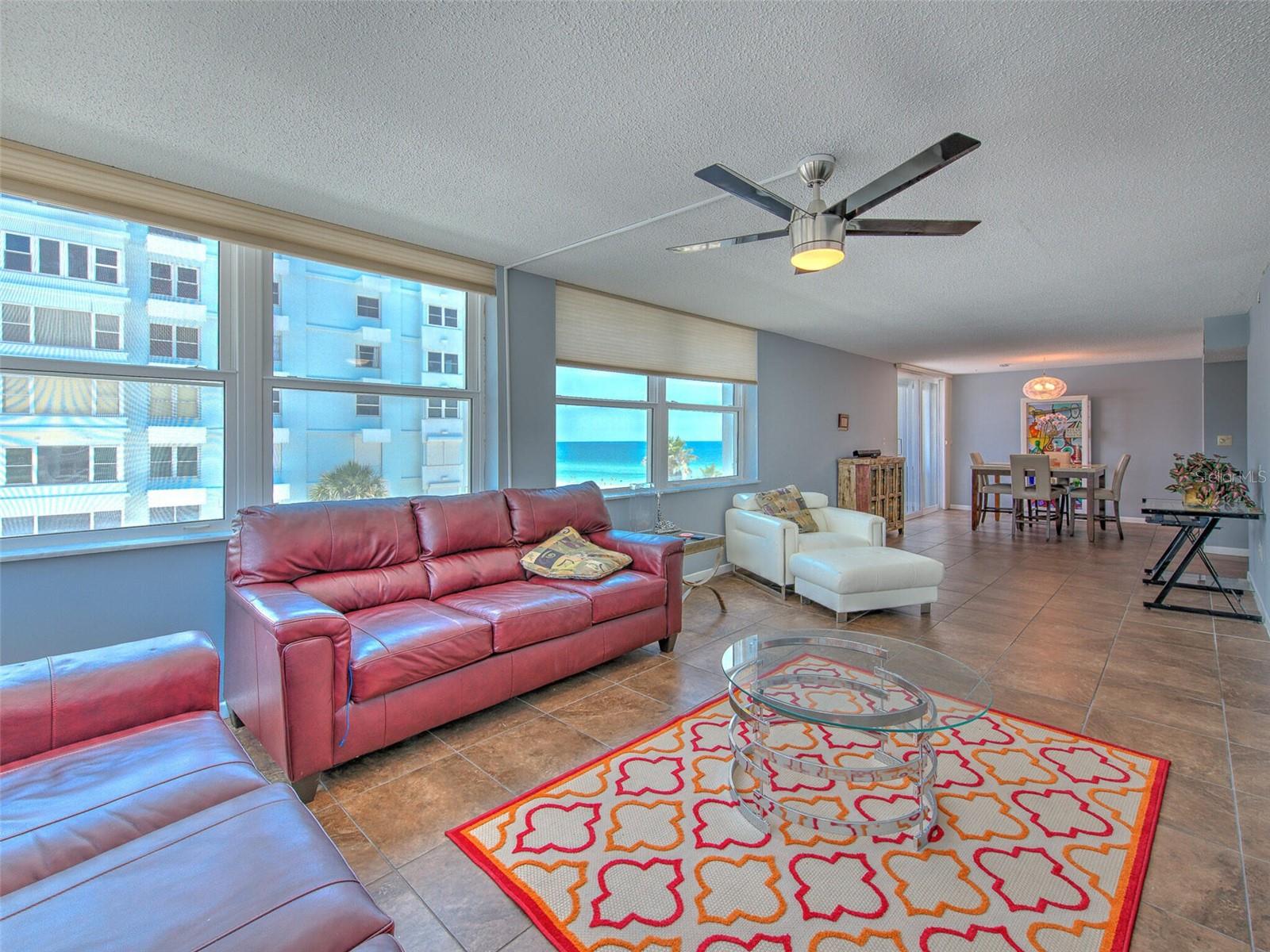 Image 8 of 61 For 17408 Gulf Boulevard 403