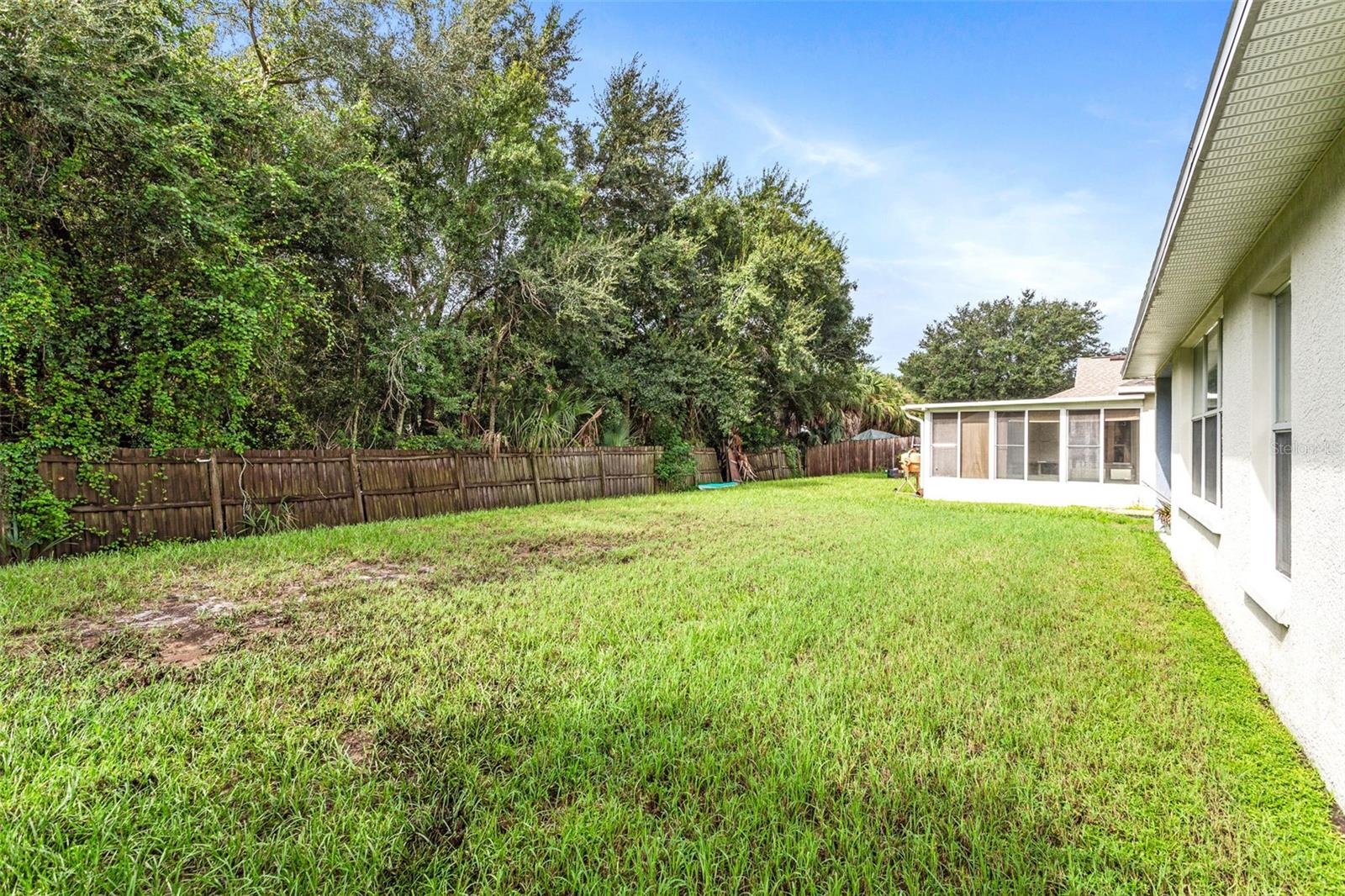 Listing photo id 22 for 12746 Standbridge Drive