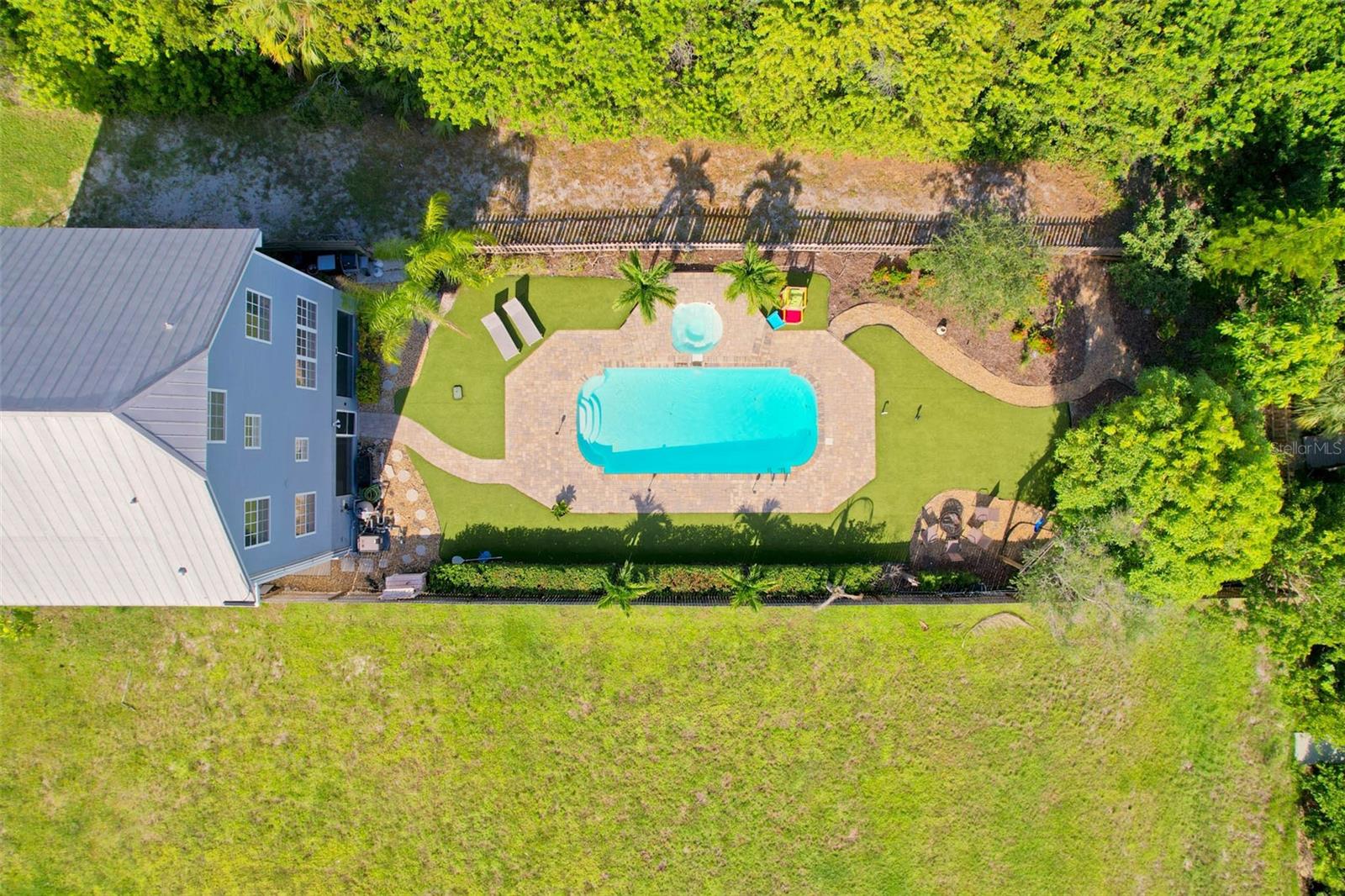 Listing photo id 38 for 6419 Marbella Boulevard