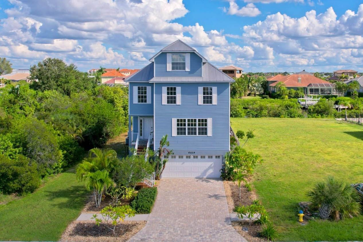 Listing photo id 39 for 6419 Marbella Boulevard