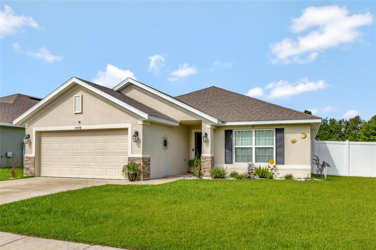 Listing photo id 0 for 4448 2nd Court