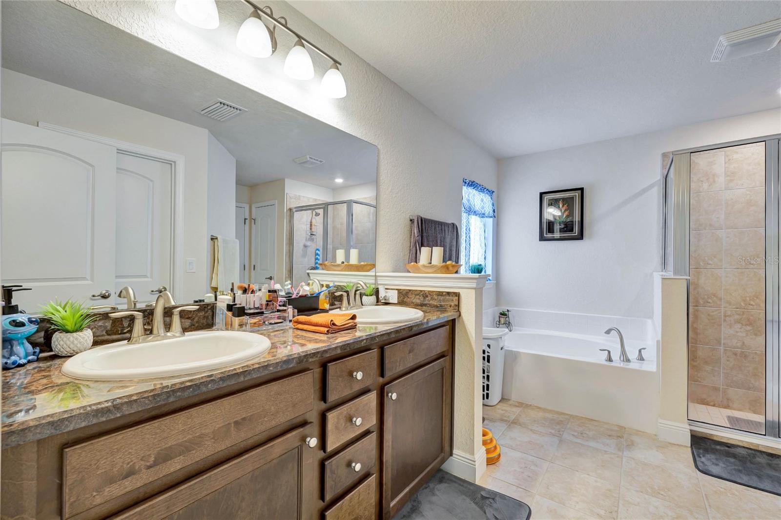 Listing photo id 18 for 4448 2nd Court