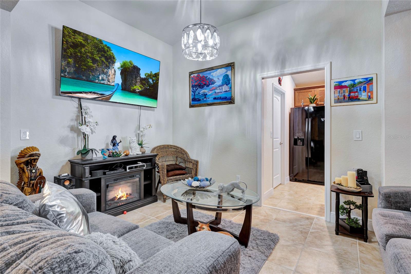 Listing photo id 6 for 4448 2nd Court