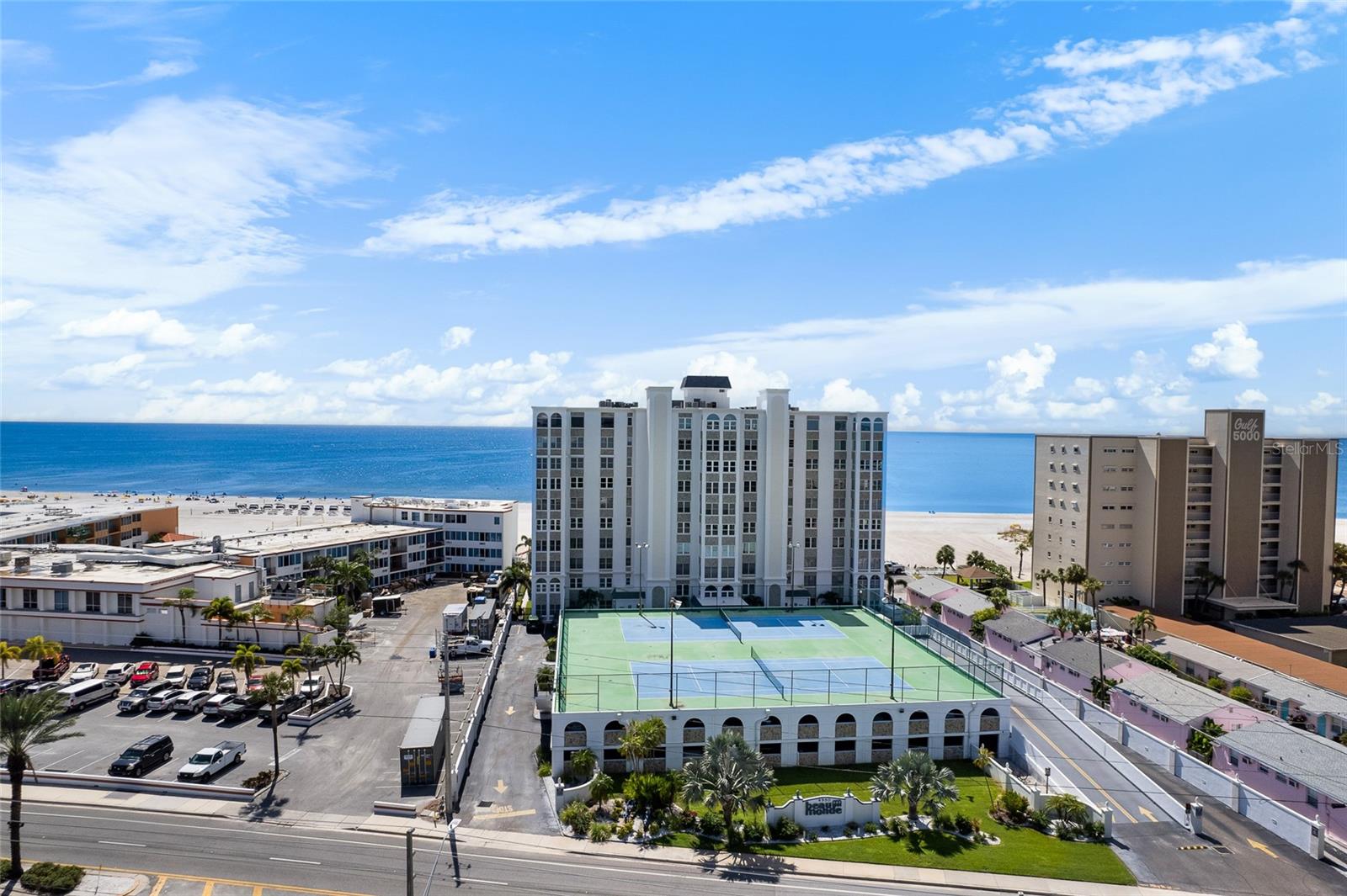 Listing photo id 44 for 4950 Gulf Boulevard 104