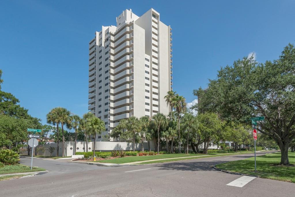 Image 1 of 39 For 4141 Bayshore Boulevard 1702