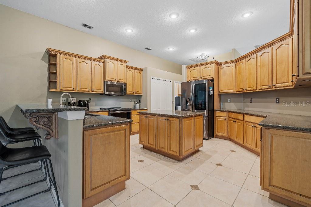 Listing photo id 8 for 13512 Lunker Court