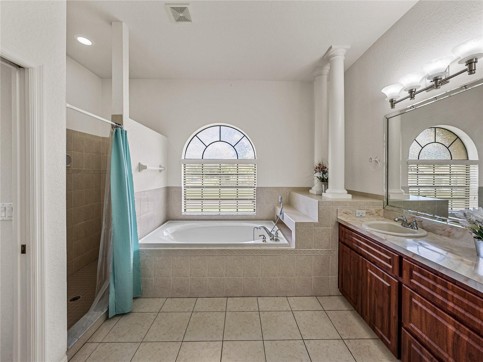 Listing photo id 28 for 11543 Pine Hollow Way