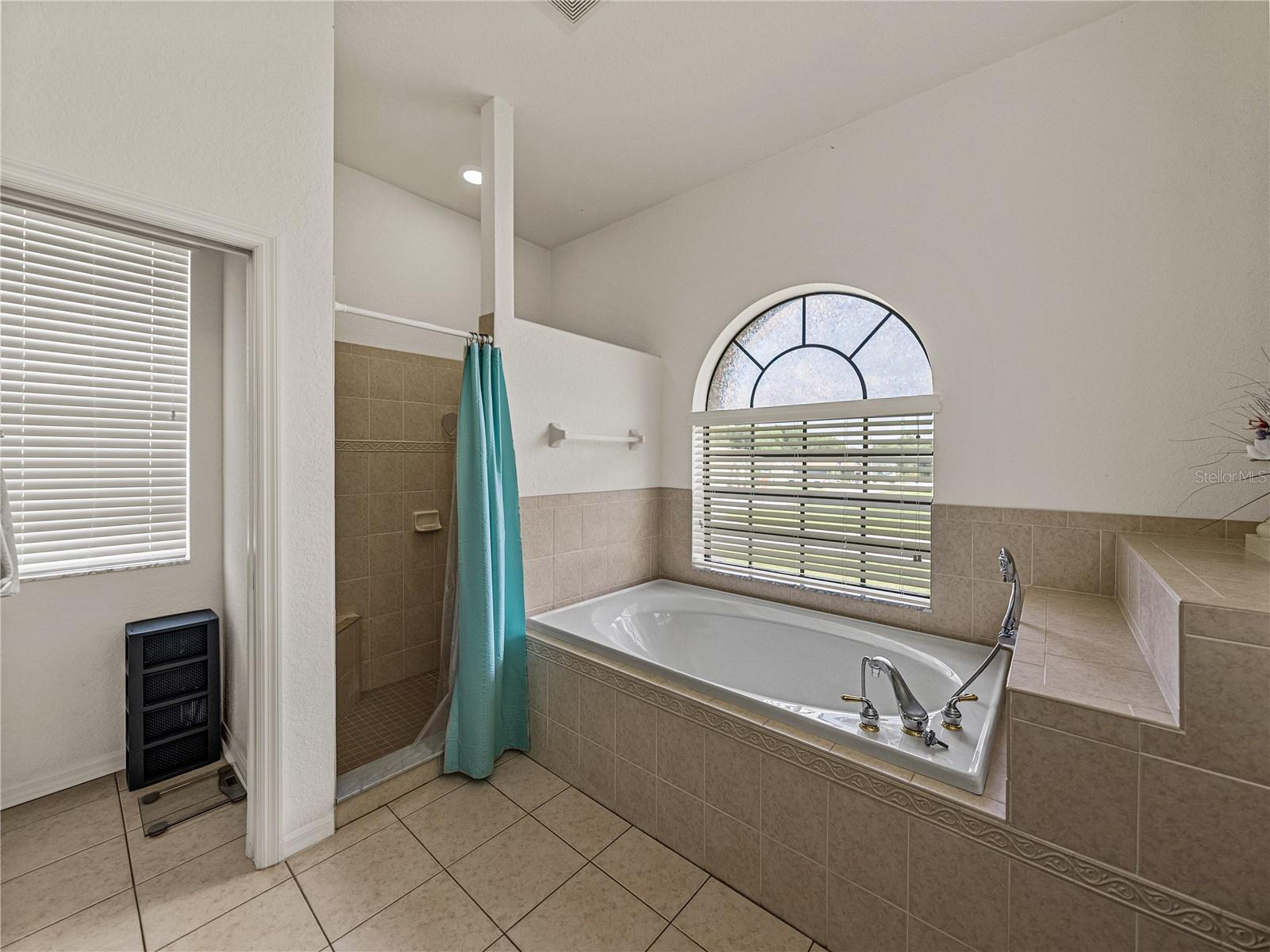 Listing photo id 30 for 11543 Pine Hollow Way