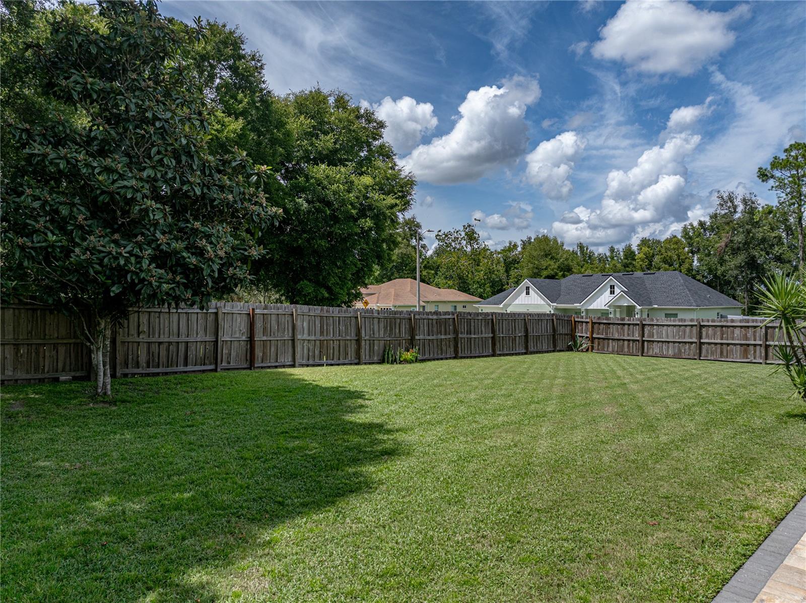 Listing photo id 63 for 11543 Pine Hollow Way