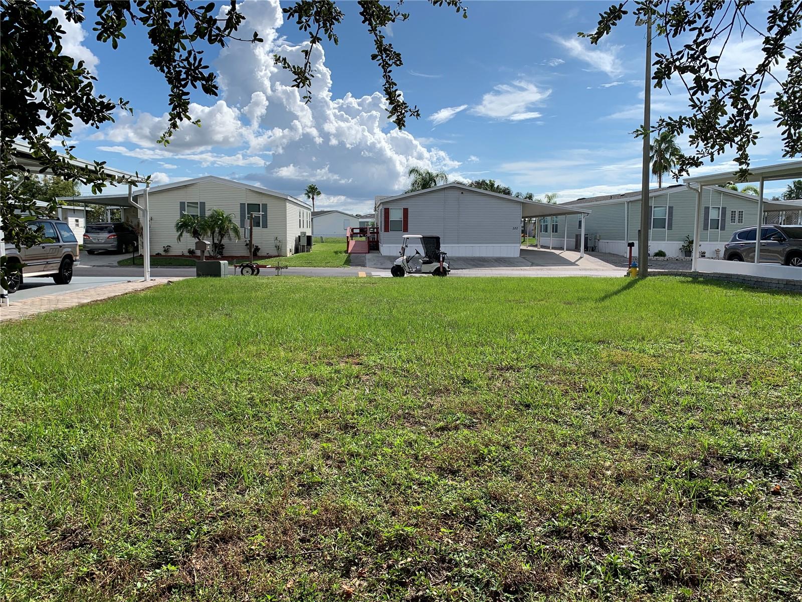 Listing photo id 2 for 223 Saint George Circle