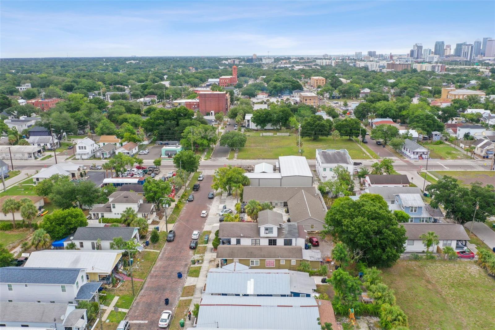 Listing photo id 23 for 2524 Cherry Street