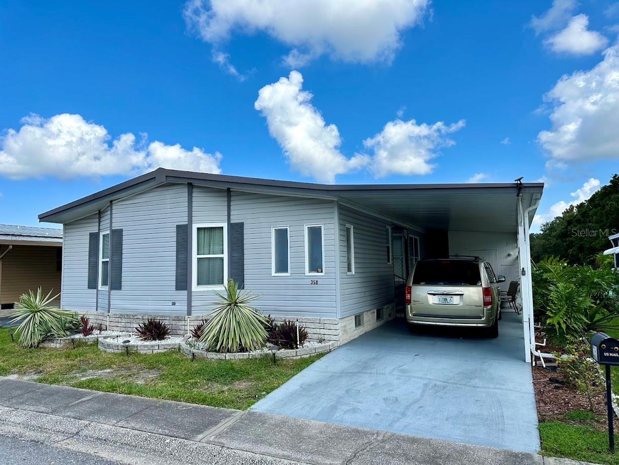 Image 2 of 41 For 1001 Starkey Road 358